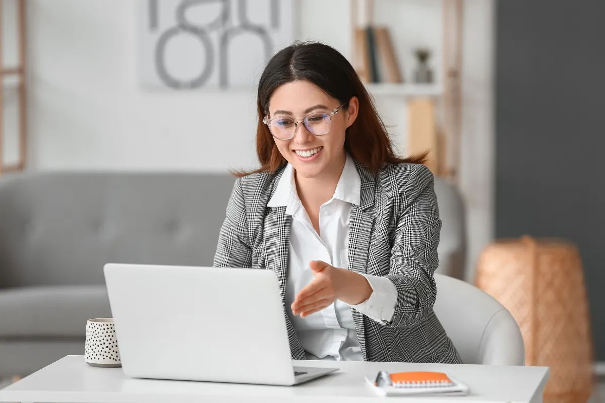 Live Resume vs. PDF Resume: Which One Works Best in 2025?